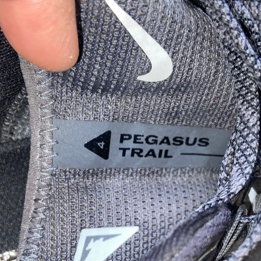 Nike Pegasus 4 Trail Sneakers Black and Gray Trail Shoes Size 9 - Picture 15 of 17